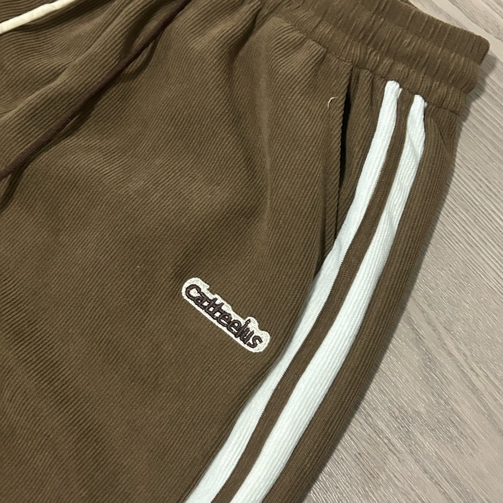 Vintage wide leg brown sweatpants - Picture 2 of 5